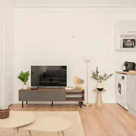 Appartement Canal Saint-martin, Proche Marais, A Pied, Metro A 3 Min Parijs